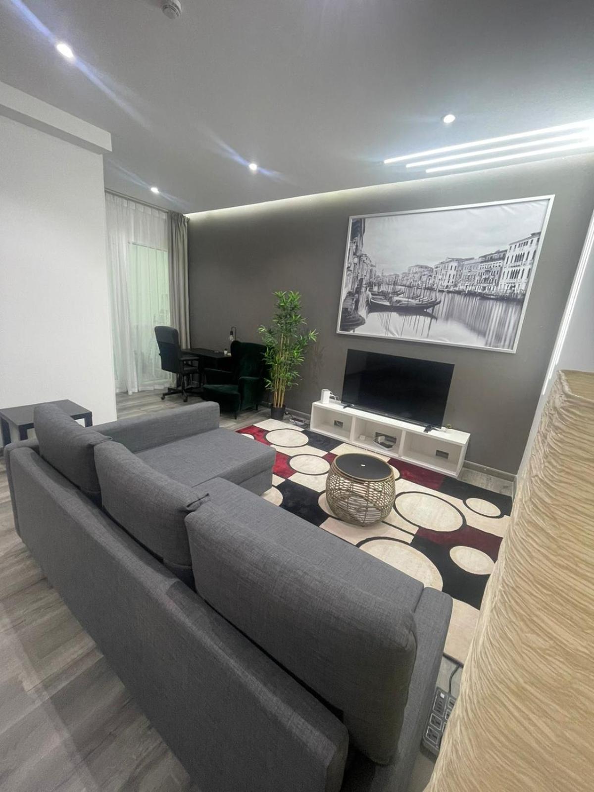 Luxury Modern One Bedroom Apartment At Dubai Marina - Marina Pinnacle Tower 외부 사진